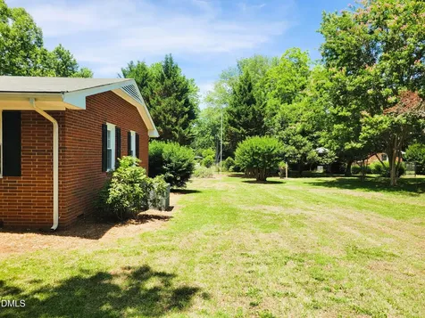 607 E Butler Avenue Liberty NC 27298