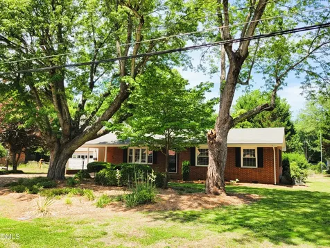 607 E Butler Avenue Liberty NC 27298