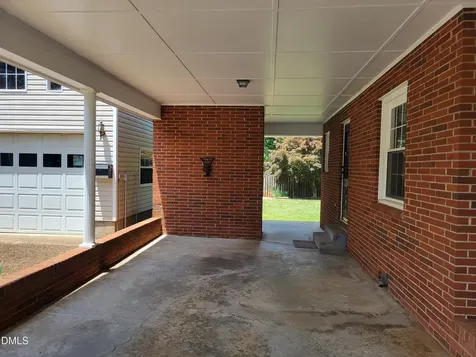 607 E Butler Avenue Liberty NC 27298