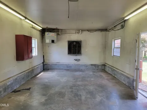 607 E Butler Avenue Liberty NC 27298