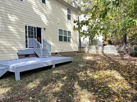936 Bentbury Way Cary NC 27518
