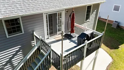 1608 Rogers Pointe Lane Creedmoor NC 27522