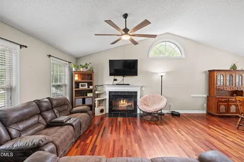 8016 Criswell Crescent Raleigh NC 27615