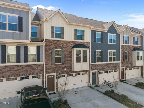 816 Channing Park Circle Cary NC 27519