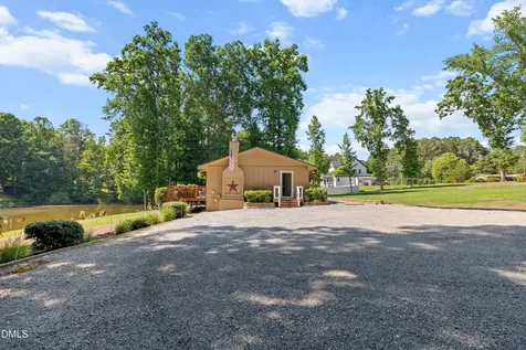 1704 Bowling Road Fuquay Varina NC 27526