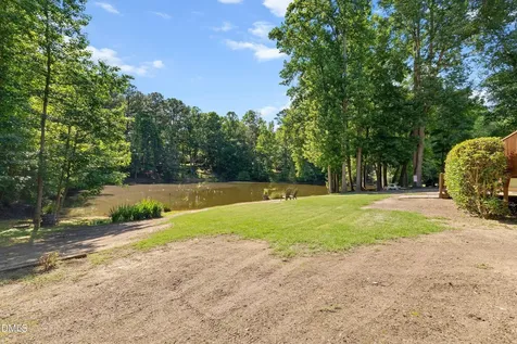 1704 Bowling Road Fuquay Varina NC 27526