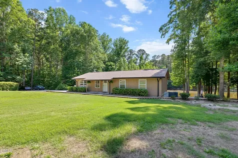 1704 Bowling Road Fuquay Varina NC 27526