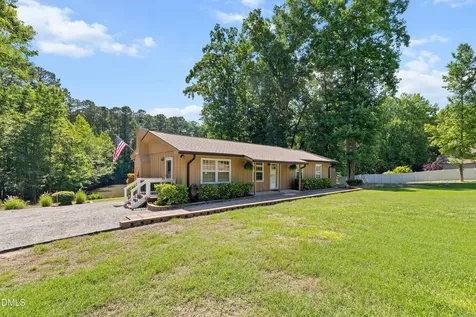 1704 Bowling Road Fuquay Varina NC 27526