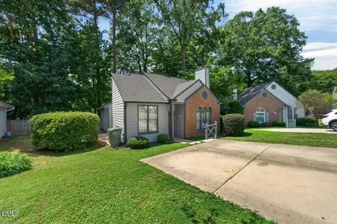 105 Ellsworth Place Cary NC 27511