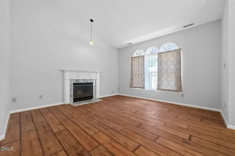 105 Ellsworth Place Cary NC 27511