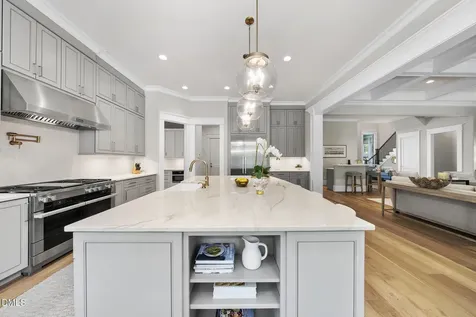 5109 Avalaire Oaks Drive Raleigh NC 27614