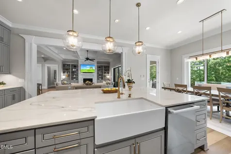 5109 Avalaire Oaks Drive Raleigh NC 27614