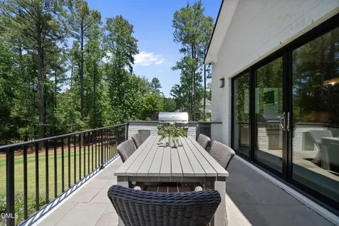 5109 Avalaire Oaks Drive Raleigh NC 27614