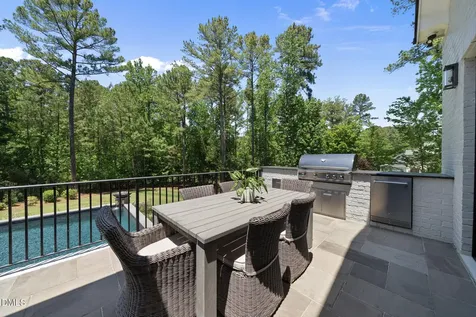 5109 Avalaire Oaks Drive Raleigh NC 27614