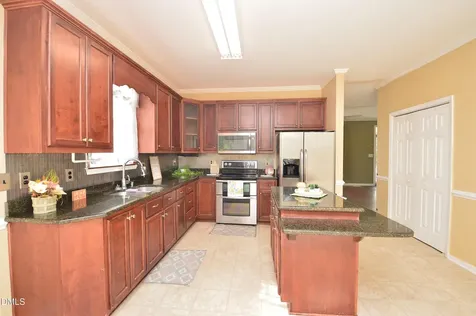 1230 Hightowers Road Mebane NC 27302