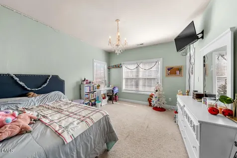 2811 Reynolda Circle Durham NC 27712