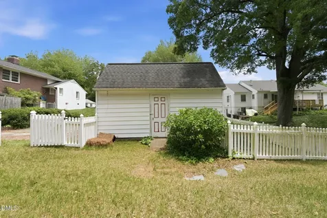 532 Central Avenue Burlington NC 27215