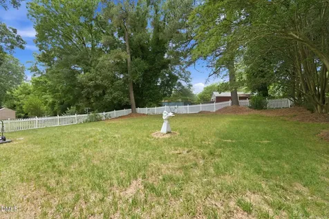 532 Central Avenue Burlington NC 27215