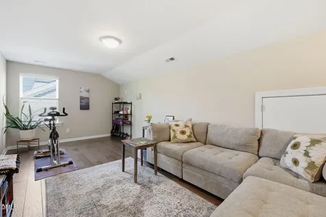 954 Market House Way Cary NC 27518