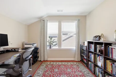 954 Market House Way Cary NC 27518