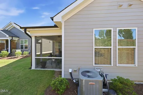 954 Market House Way Cary NC 27518