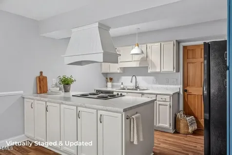 1541 Seabrook Avenue Cary NC 27511