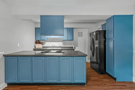 1541 Seabrook Avenue Cary NC 27511