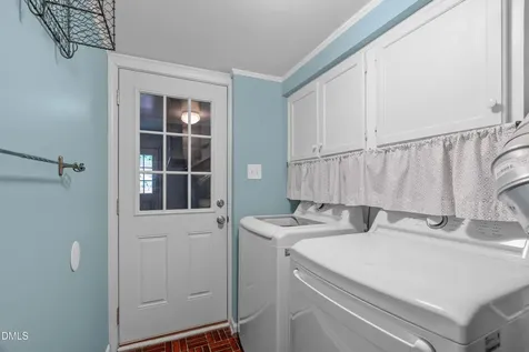 1541 Seabrook Avenue Cary NC 27511