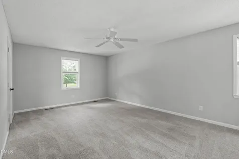 1541 Seabrook Avenue Cary NC 27511