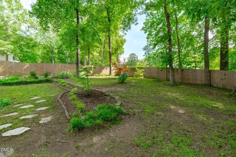 1541 Seabrook Avenue Cary NC 27511