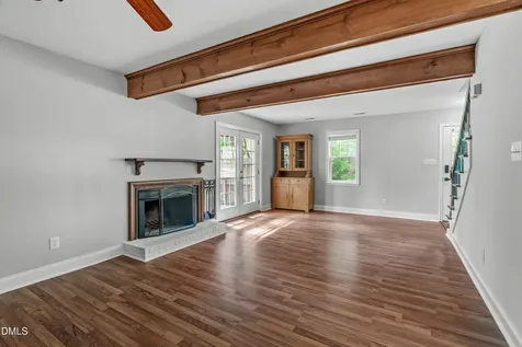 1541 Seabrook Avenue Cary NC 27511