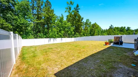 320 Golden Plum Lane Zebulon NC 27597