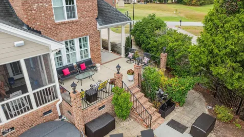 16 Tudor Way Angier NC 27501