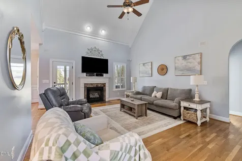 16 Tudor Way Angier NC 27501