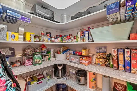 16 Tudor Way Angier NC 27501