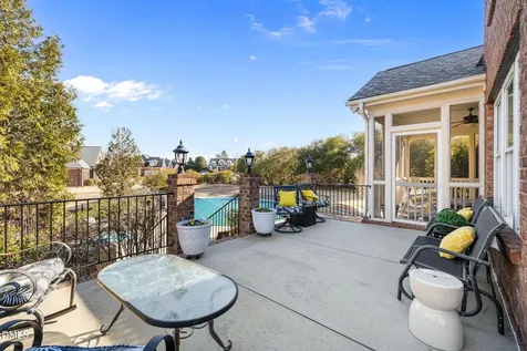 16 Tudor Way Angier NC 27501
