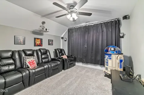 16 Tudor Way Angier NC 27501