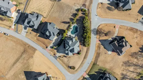 16 Tudor Way Angier NC 27501