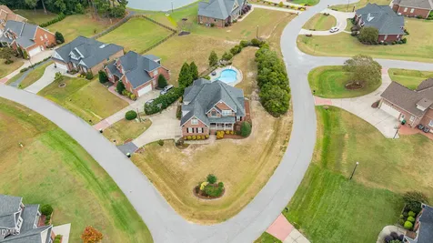 16 Tudor Way Angier NC 27501