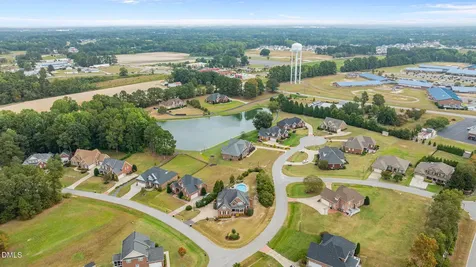 16 Tudor Way Angier NC 27501