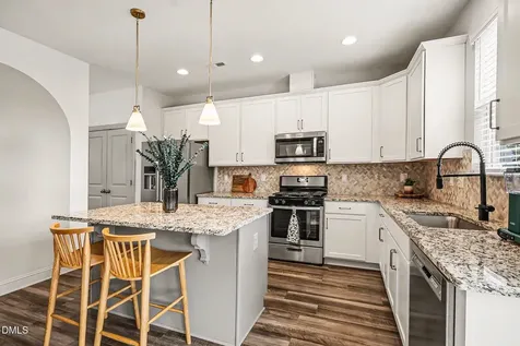 1405 Queen Trigger Drive Fuquay Varina NC 27526