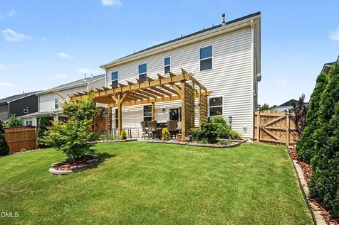 1405 Queen Trigger Drive Fuquay Varina NC 27526