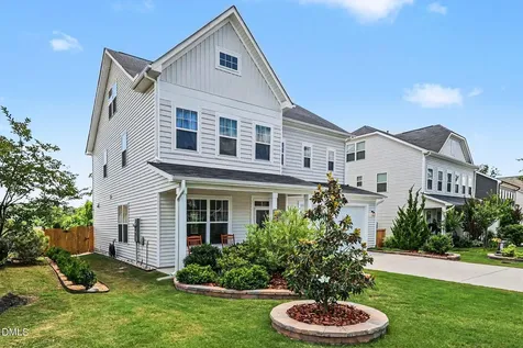 1405 Queen Trigger Drive Fuquay Varina NC 27526