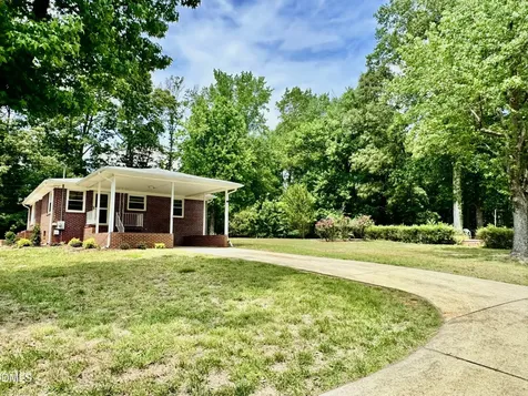 414 Woodsdale Road Roxboro NC 27574