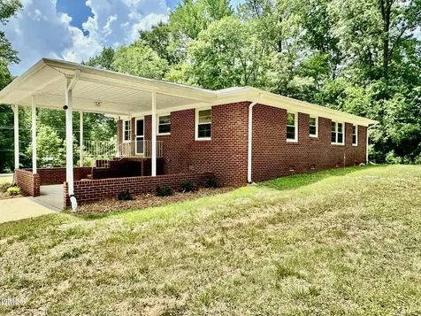 414 Woodsdale Road Roxboro NC 27574