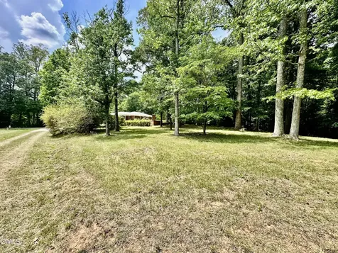 414 Woodsdale Road Roxboro NC 27574