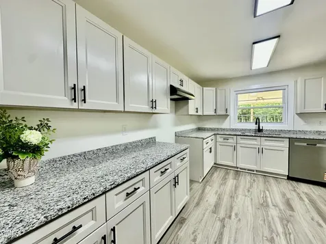 414 Woodsdale Road Roxboro NC 27574