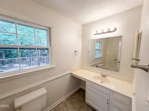 5209 Heelands Court Raleigh NC 27610