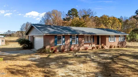 10 Alease Drive Zebulon NC 27597