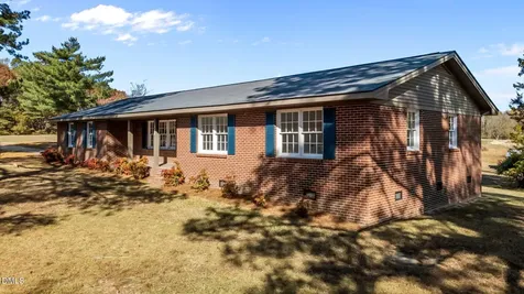 10 Alease Drive Zebulon NC 27597